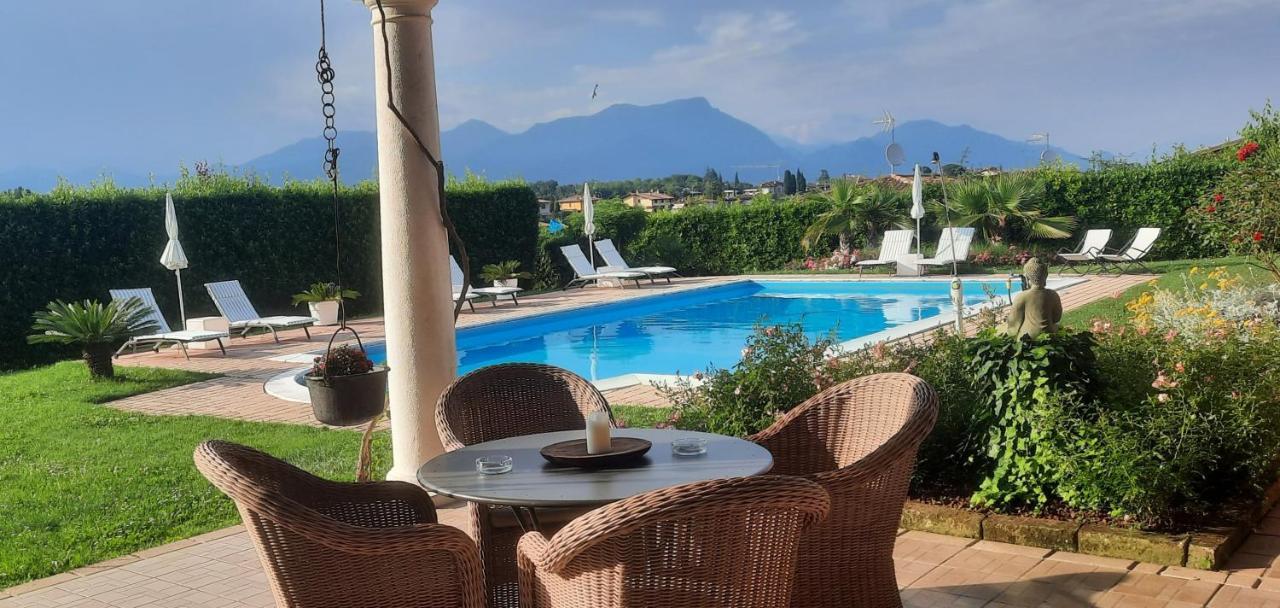 B&B Villa Fiorini Moniga del Garda Exteriör bild