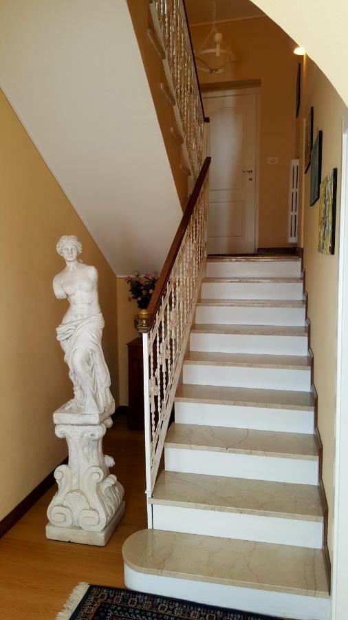 B&B Villa Fiorini Moniga del Garda Exteriör bild