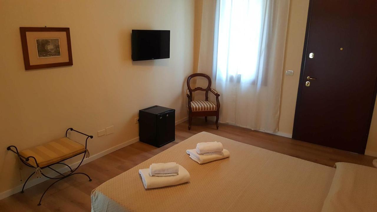 B&B Villa Fiorini Moniga del Garda Exteriör bild