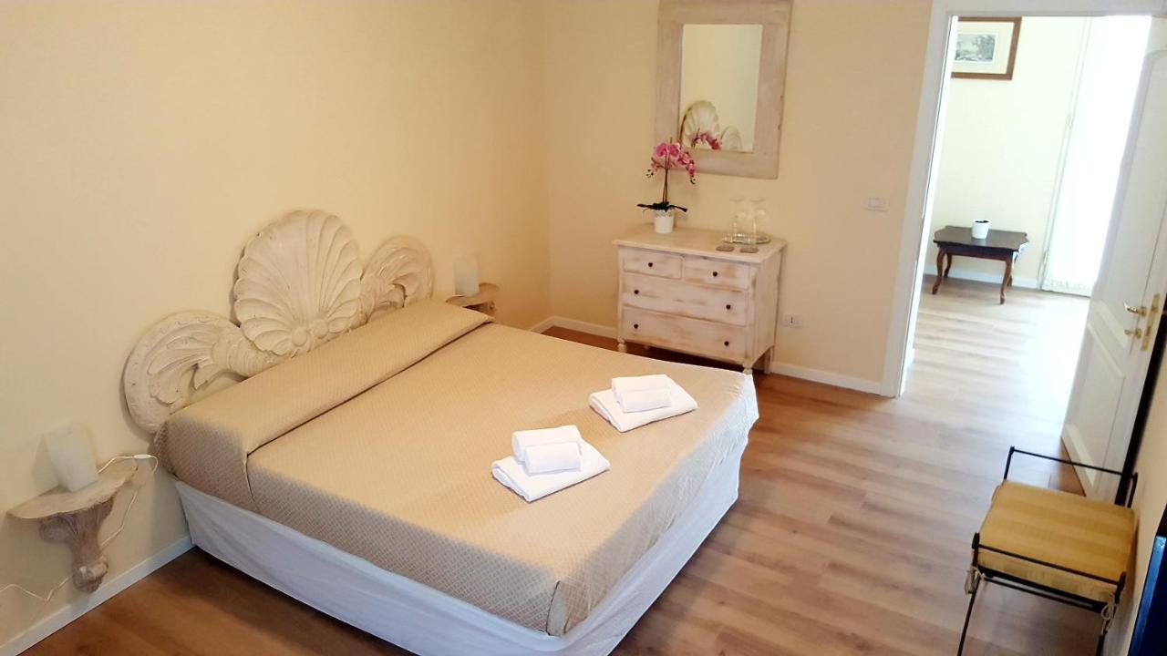 B&B Villa Fiorini Moniga del Garda Exteriör bild
